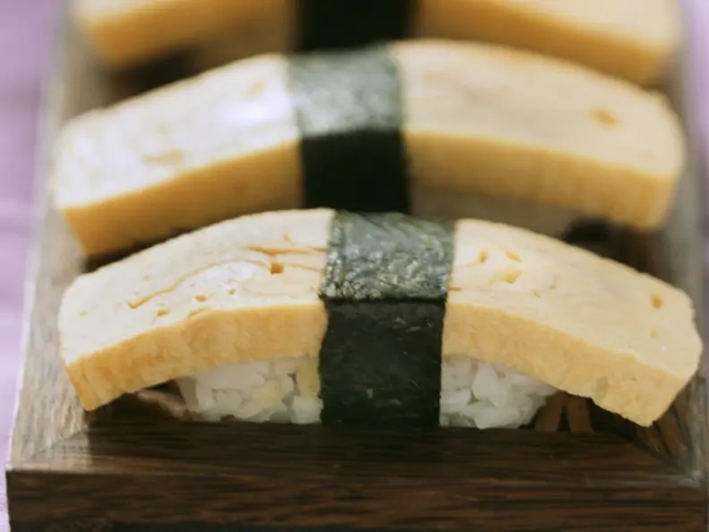 Nigiri mit Eierstich