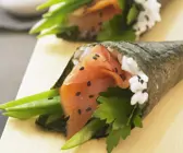 Temaki-Sushi mit Lachs