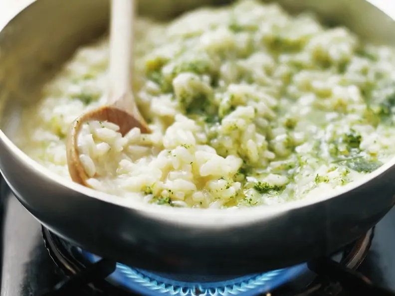 Grünes Risotto mit Pesto aus Feldsalat und Spinat