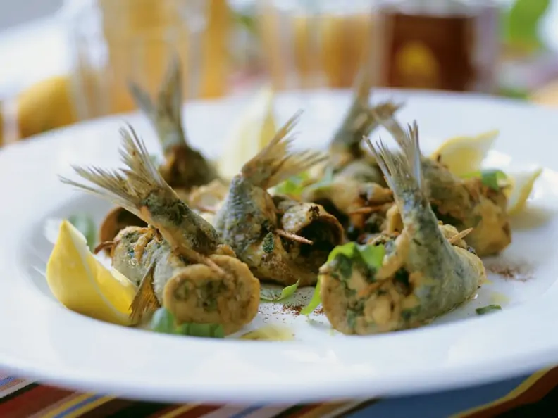Frittierte Sardinen mit Würzpaste (Chermula)