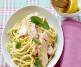 Pasta mit Lachs-Melisse-Sauce