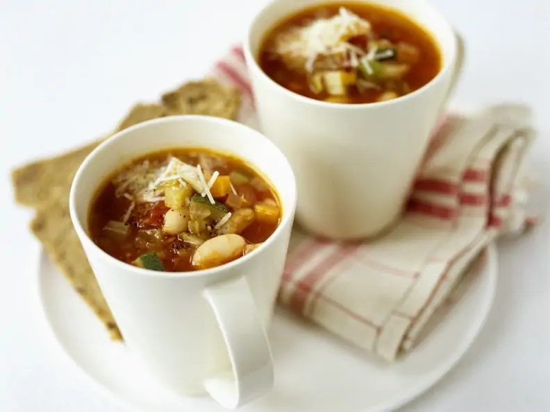 Originale Minestrone mit Pancetta