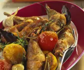 Rosmarin-Kaninchen mit Gemüse