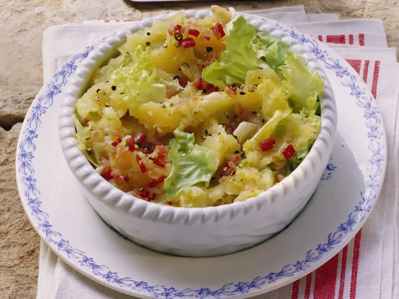 Stampfkartoffeln mit Endiviensalat