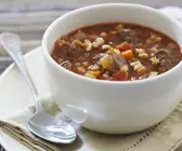 Gulasch-Gersten-Suppe