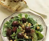 Salat mit Kichererbsen und Roter Bete