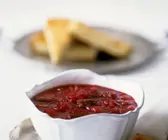 Relish aus Cranberries und Pekannüssen