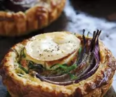 Ziegenkäse-Zwiebel-Tarts