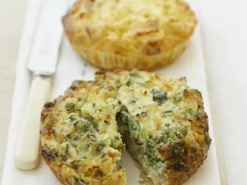 Mini-Quiches mit Brokkoli