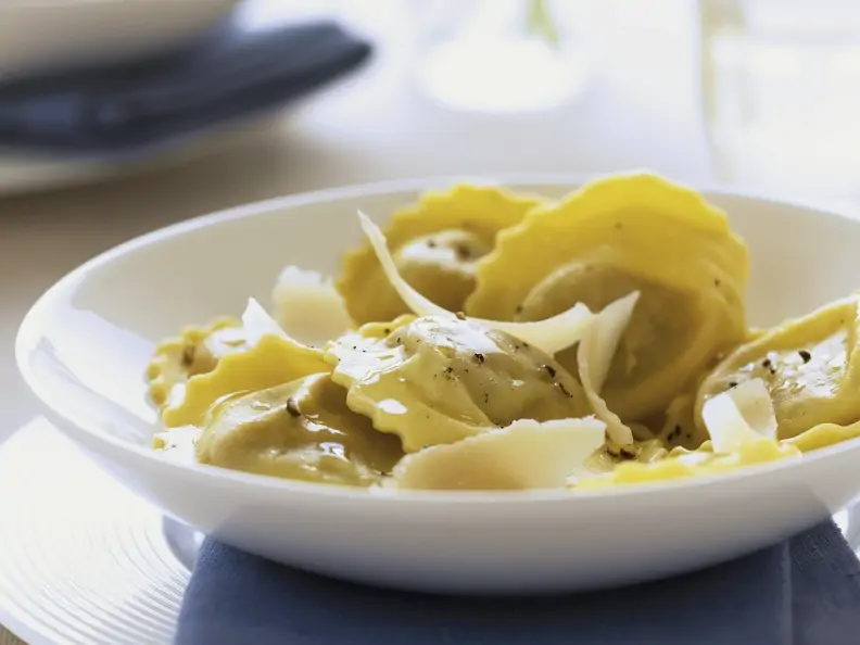 Tortellini mit Steinpilzfüllung