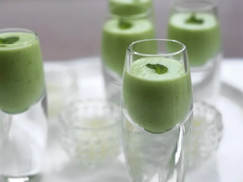 Kalte Gurken-Minze-Suppe