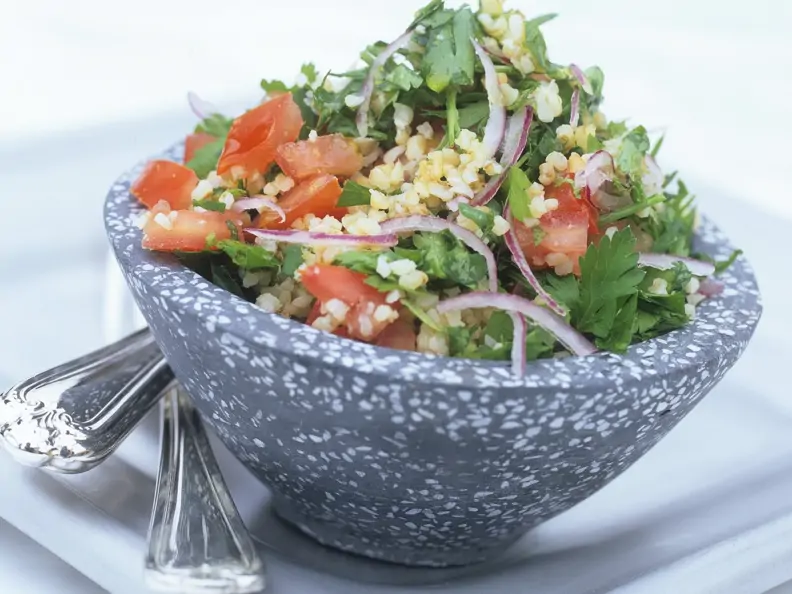 Bulgursalat ohne Tomatenmark