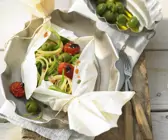 Gebackene Nudeln mit Stangenkohl und Knoblauch