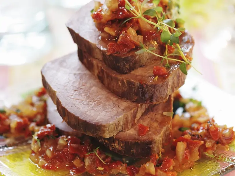 Rinderbraten mit Paprikaragout