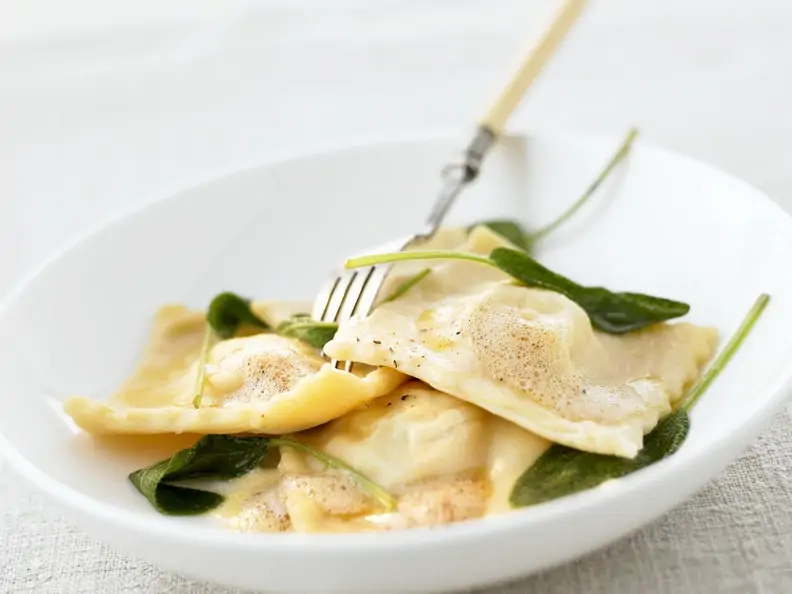 Nudeln mit Salbeibutter