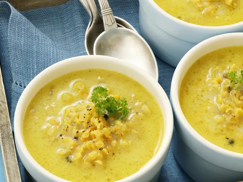 Currysuppe mit Linsen