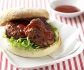 Burger mit Lammfrikadellen