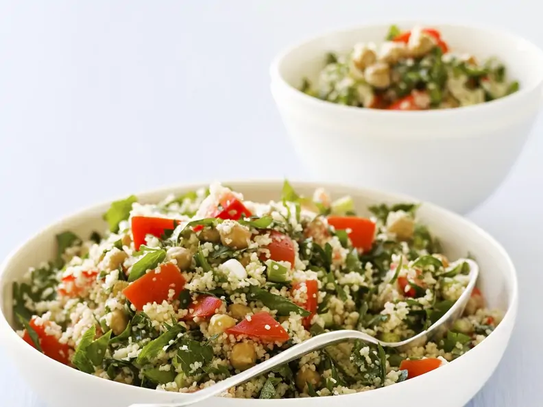 Gemüse-Couscous mit Kichererbsen