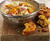 Gemüseintopf mit Speck und Mais