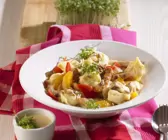 Gefüllte Nudeln mit Fleisch, Paprika und Orange