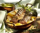 Lammchops mit Kräuterbutter und Kartoffeln