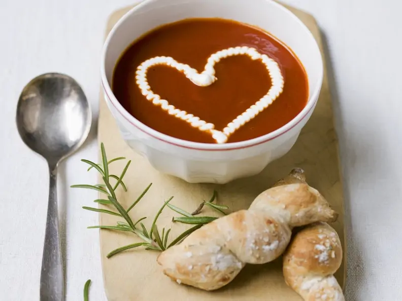 Tomatensuppe mit Sahne-Herz