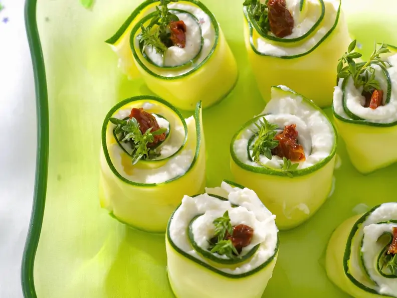 Gurken-Frischkäse-Röllchen