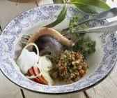 Matjes mit Kartoffeln und Speck-Dip