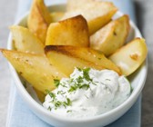 Kartoffel-Wedges mit Quark-Dip