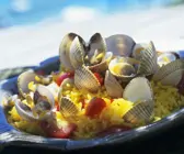Reis mit Safran und Herzmuscheln