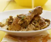 Tajine mit Hähnchen, Oliven und Zitrone