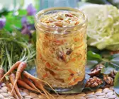 Marinierter Weißkohl mit Karotten