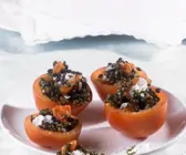 Tomaten mit Linsensalat gefüllt