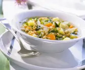 Grünkerneintopf mit Mangold und Kartoffeln