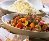 Lammeintopf mit Kichererbsen und Safran dazu Couscous