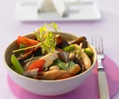 Hähnchen mit Ingwer und Cashews