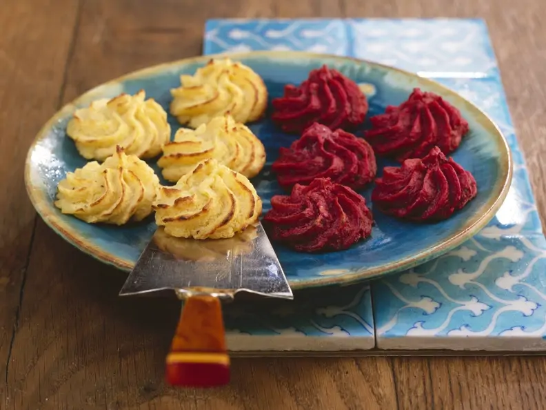 Zweierlei Herzöginkartoffeln (Kürbis, Rote Bete)