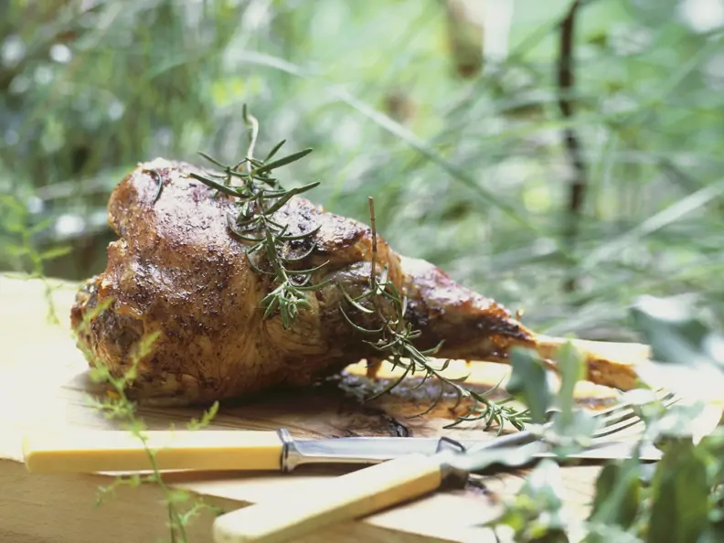 Lammkeule auf provenzalische Art