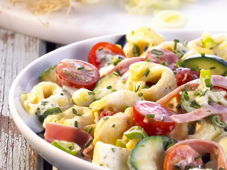 Tortellinisalat zum Grillen