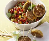 Tofu-Bratlinge mit Tomaten-Paprika-Salsa