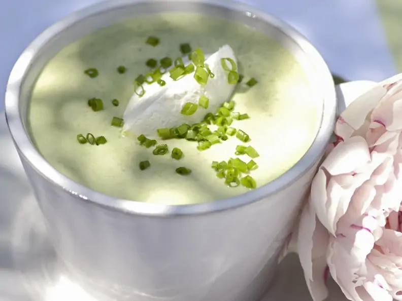 Suppe aus Avocado