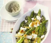 Gebackener Spargel mit Feta