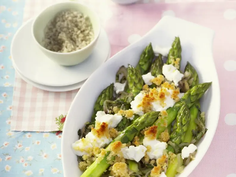 Gebackener Spargel mit Feta