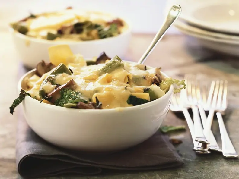 Nudelgratin mit Grünkohl und Champignons