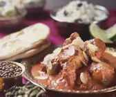 Hähnchen mit Mandelblättchen auf indische Art