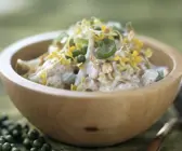 Herzhaftes Müsli mit Dinkelsprossen