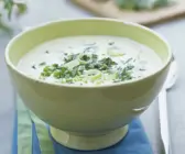 Cremige Kräuter-Lauchzwiebel-Suppe