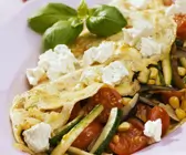 Omelett mit Feta und Gemüse