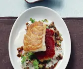 Zanderfilet mit Kartoffel- oder Rote-Bete-Haube