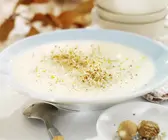 Blumenkohl-Sprossen-Suppe mit Muskat